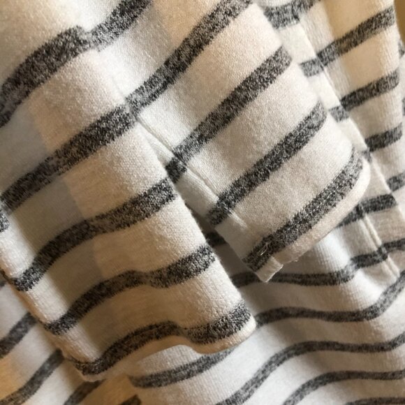 Banana Republic Hoodie Stripe Sweatshirt Kangaroo Pocket White & Grey Pullover - Picture 10 of 15